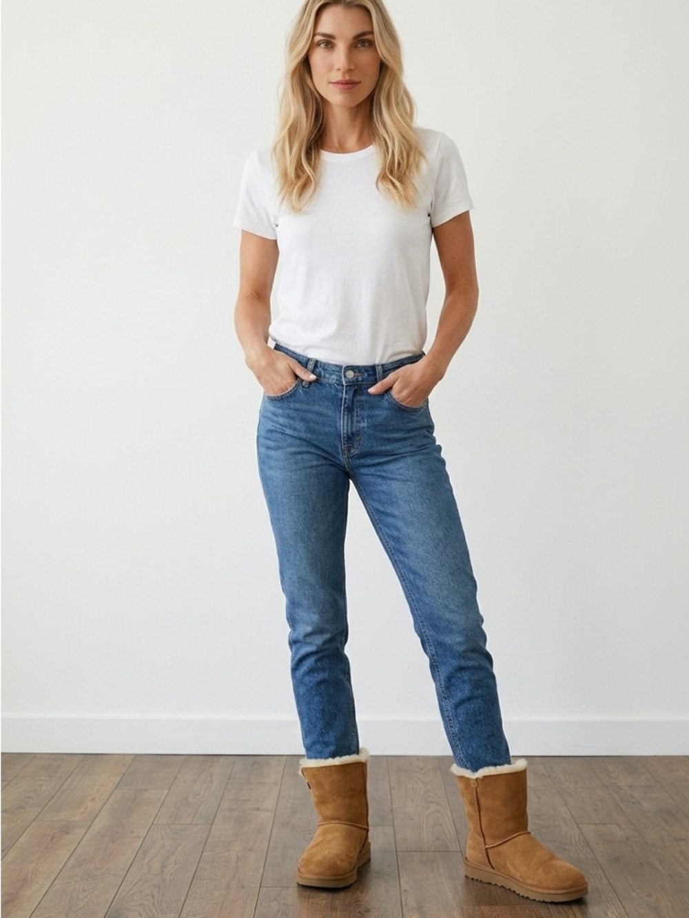 Ugg Women’s Tan Suede Boots with Fur Lining